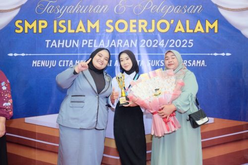 Lulusan Terbaik 1 Novi Karunia Dewanti