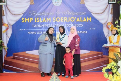 Lulusan Terbaik 2 Nismara Aristawati